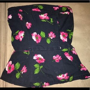 Medium Hollister Strapless Top!